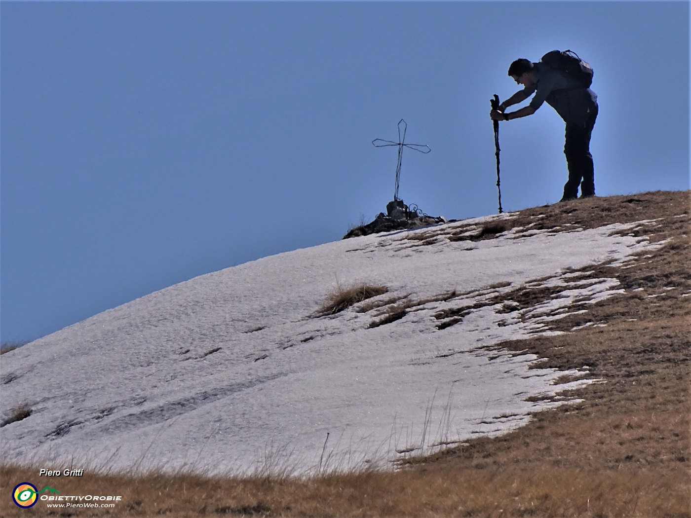 17 Raffaele sale al Monte Il collino (1862 m).JPG